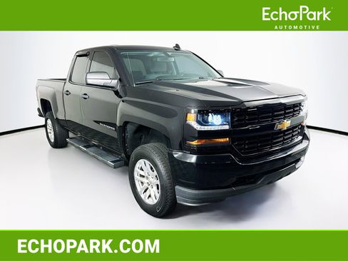Used 2018 Chevrolet Silverado 1500 Custom w/ Custom Value Package image 1