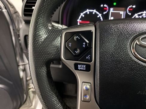 Used 2021 Toyota 4Runner SR5 Premium w/ Moonroof Package AWD/4WD image 13