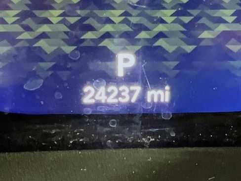 Used 2024 Jeep Wrangler Sahara image 16