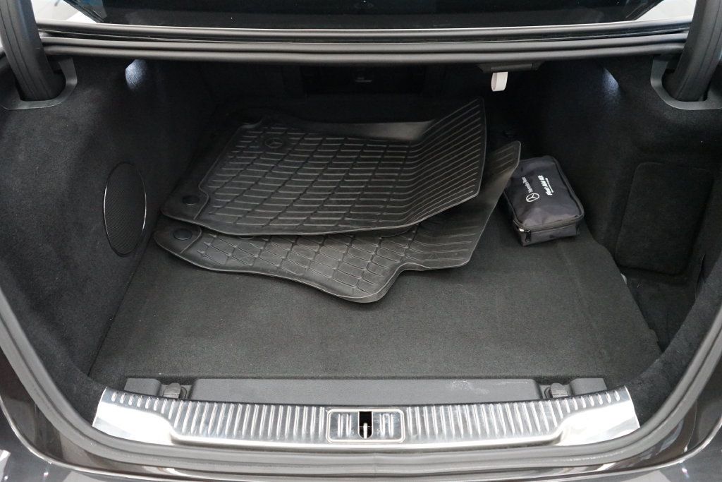 Used 2023 Mercedes-Benz S 580e 4MATIC Sedan image 66