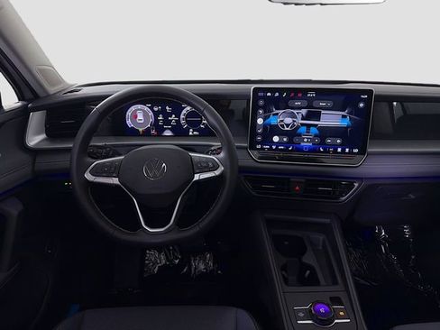 New 2026 Volkswagen Tiguan SE image 23