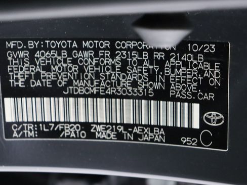 Used 2024 Toyota Corolla LE image 37