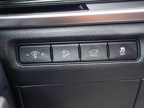 Used 2025 Kia Telluride S FWD image 19