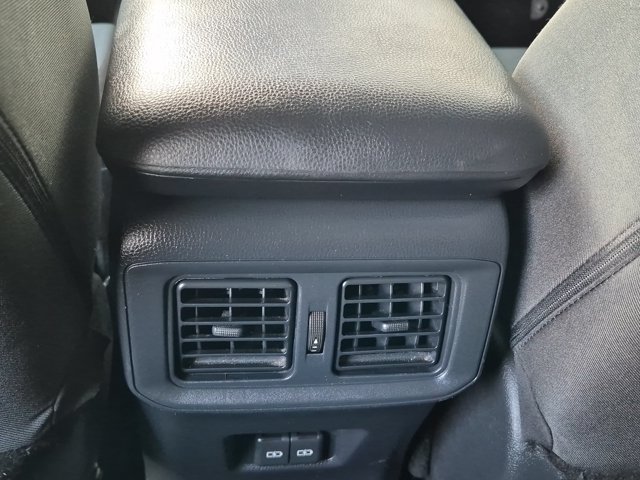 Used 2025 Toyota RAV4 XLE FWD image 16
