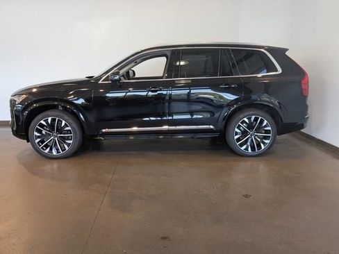 New 2026 Volvo XC90 B6 Ultra w/ Protection Package AWD/4WD image 3