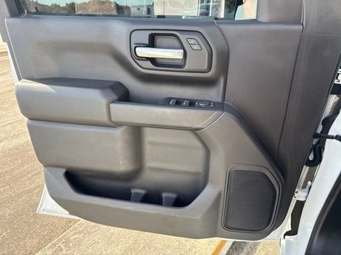Used 2022 Chevrolet Silverado 1500 Custom RWD image 10