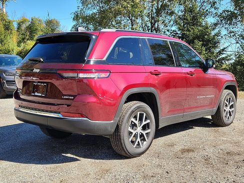 New 2025 Jeep Grand Cherokee Limited image 4