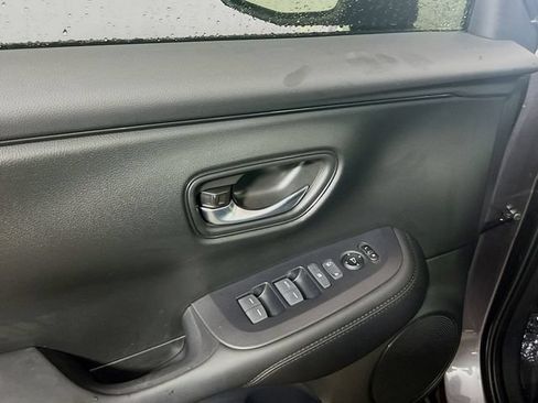 Used 2026 Honda HR-V LX image 14