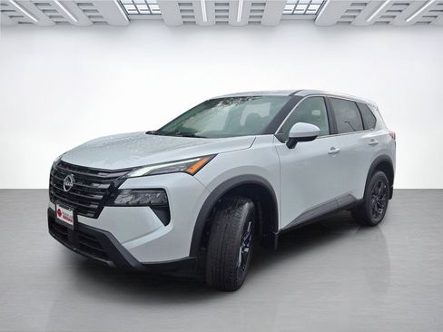 New 2026 Nissan Rogue SV FWD image 8