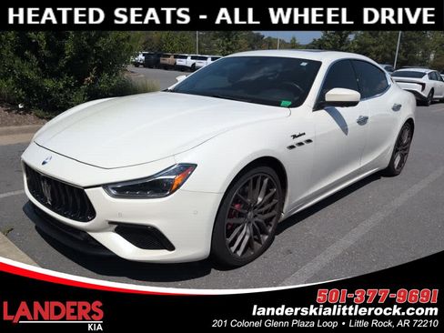 Used 2022 Maserati Ghibli Modena Q4 AWD/4WD image 1