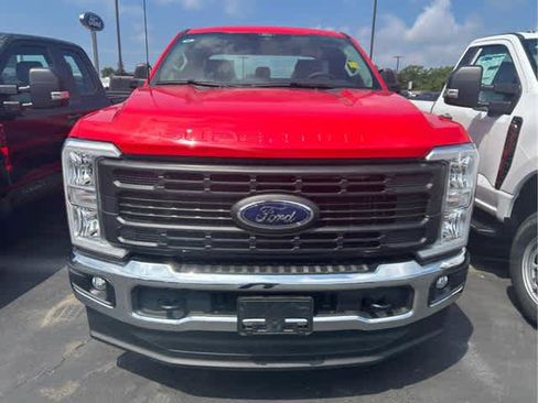New 2025 Ford F250 XL image 4