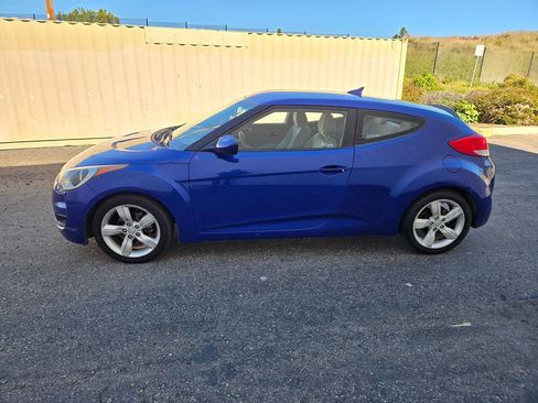 Used 2012 Hyundai Veloster image 10