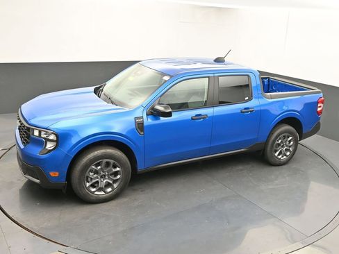 New 2025 Ford Maverick XLT w/ XLT Luxury Package image 40