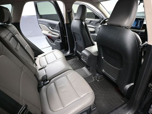 Used 2025 Lincoln Corsair Reserve w/ Jet Appearance Package AWD/4WD image 44