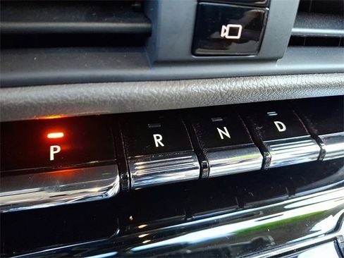 Certified 2022 Lincoln Corsair Reserve w/ Equipment Group 201A image 17