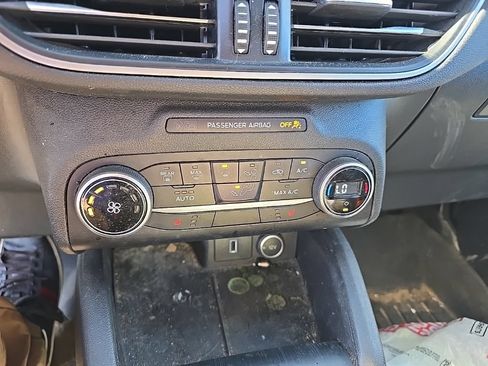 Used 2020 Ford Escape SE AWD/4WD image 18