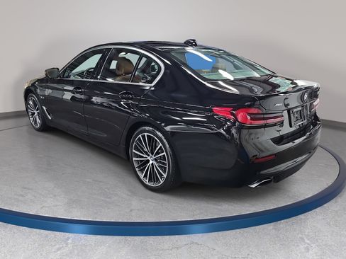Used 2023 BMW 530e xDrive AWD/4WD image 7