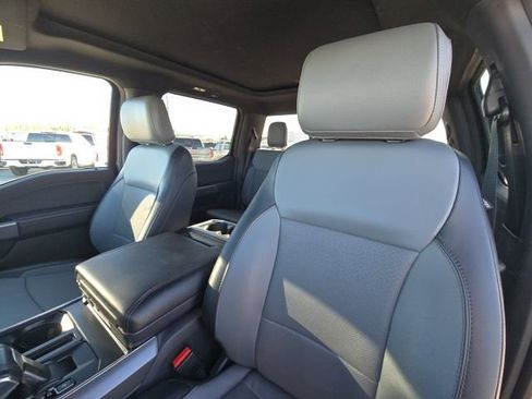 Used 2023 Ford F150 Lightning Lariat w/ Equipment Group 511A High image 23