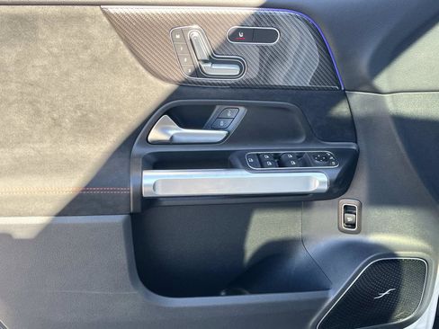 Certified 2024 Mercedes-Benz GLB 250 image 17