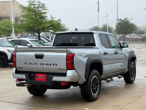Used 2026 Toyota Tacoma TRD Off-Road AWD/4WD image 5