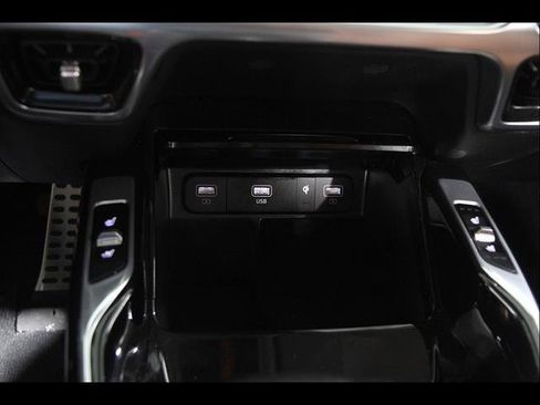 Used 2023 Kia Sorento SX Prestige AWD/4WD image 18