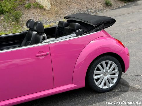 Used 2009 Volkswagen Beetle Convertible FWD image 34