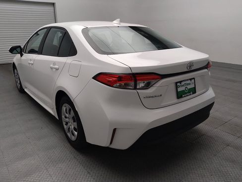 Used 2025 Toyota Corolla LE FWD image 5