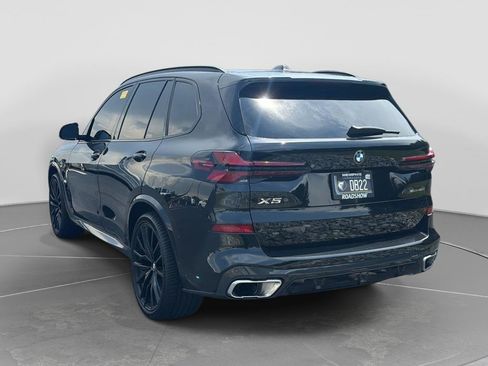 Used 2024 BMW X5 sDrive40i w/ M Sport Package RWD image 2