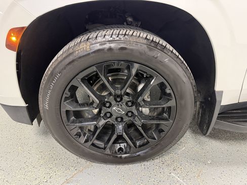 Used 2024 Chevrolet Tahoe High Country image 36