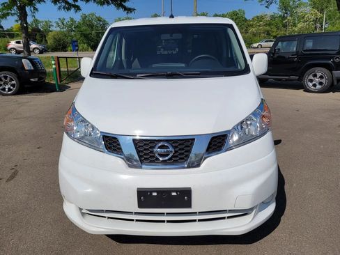 Used 2020 Nissan NV200 SV w/ Sliding Glass Door Package image 9