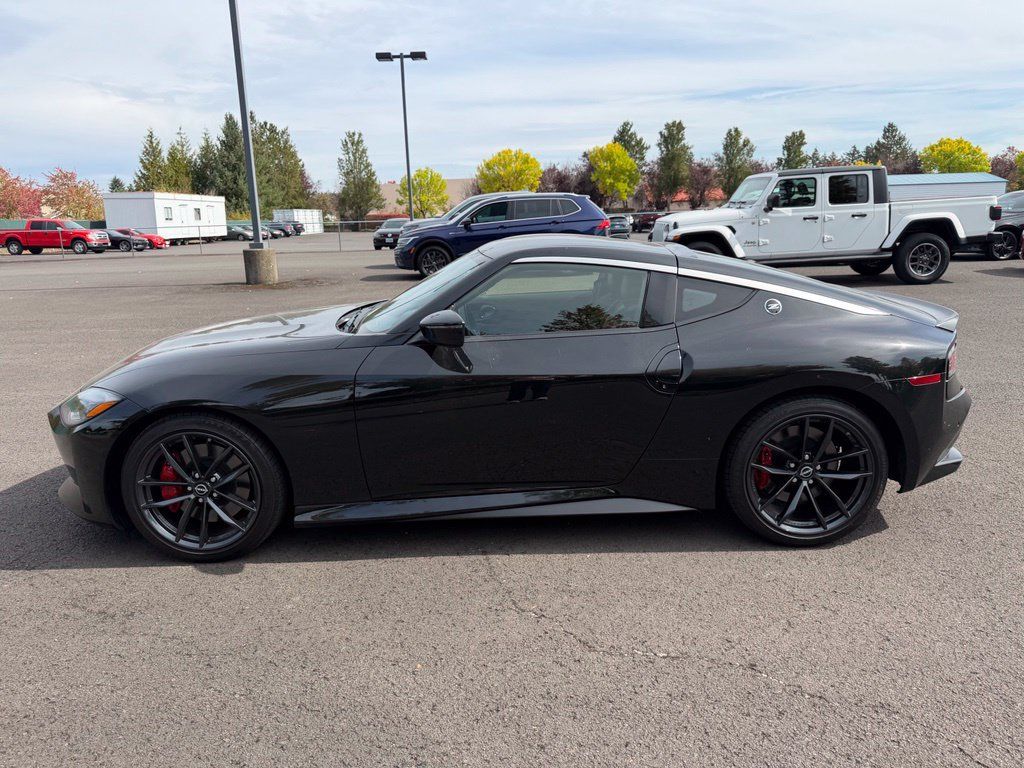 Used 2024 Nissan Z Performance w/ Floor Mat Package RWD image 5