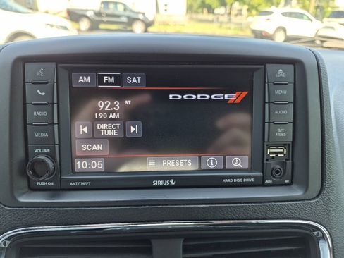 Used 2019 Dodge Grand Caravan SXT FWD image 21