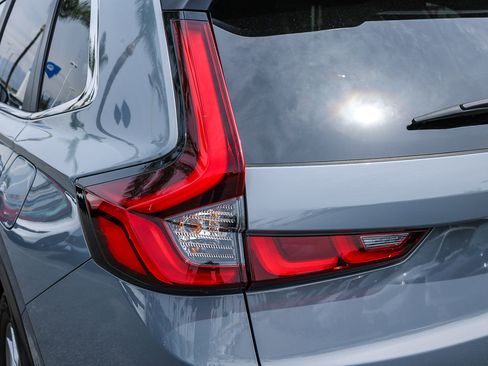 Certified 2025 Honda CR-V EX image 8