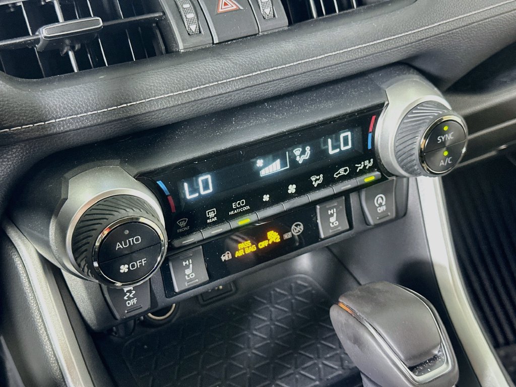 Used 2023 Toyota RAV4 XLE Premium FWD image 29