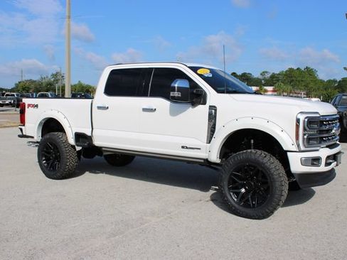 Used 2024 Ford F250 Platinum w/ FX4 Off-Road Package AWD/4WD image 15
