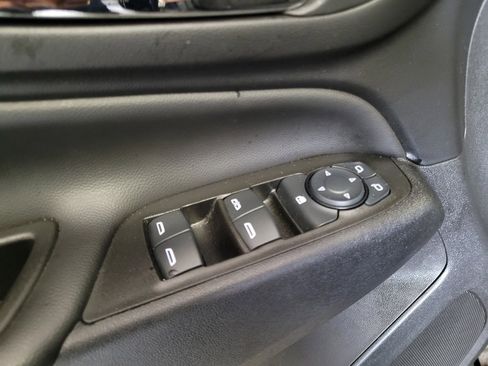 Used 2024 Chevrolet Equinox LT image 27