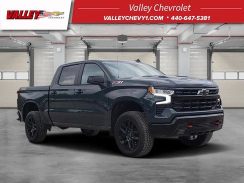 New 2026 Chevrolet Silverado 1500 LT Trail Boss w/ Convenience Package II AWD/4WD image 1