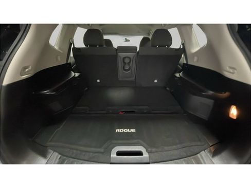 Used 2015 Nissan Rogue AWD image 18