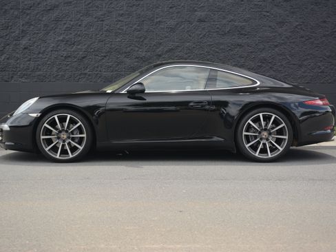 Certified 2014 Porsche 911 Carrera RWD image 2
