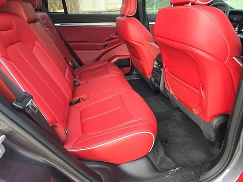 Used 2025 Jeep Wagoneer S Launch Edition image 14