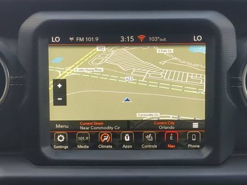 Used 2022 Jeep Wrangler Unlimited Sahara w/ Cold Weather Group AWD/4WD image 24