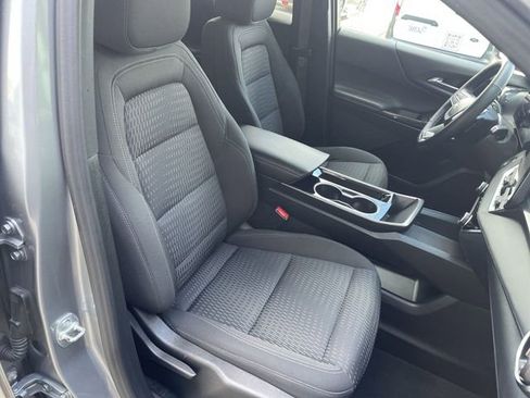Used 2025 Chevrolet Equinox LT FWD image 40