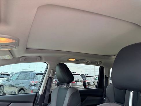 Used 2024 Subaru Ascent Onyx Edition AWD/4WD image 14