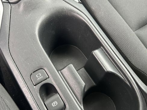 Used 2024 Toyota Corolla LE FWD image 19
