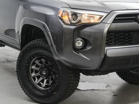 Used 2022 Toyota 4Runner TRD Off-Road Premium AWD/4WD image 3