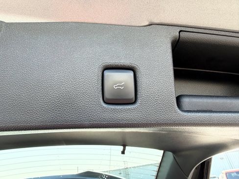 Used 2024 Ford Escape ST-Line AWD/4WD image 13