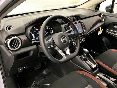 New 2025 Nissan Versa SR w/ Trunk Package image 7