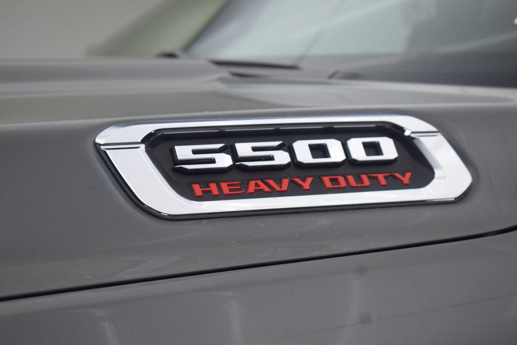 New 2026 RAM 5500 4x4 Crew Cab image 40