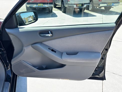 Used 2010 Nissan Altima 2.5 S image 22