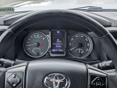 Used 2019 Toyota Tacoma TRD Off-Road AWD/4WD image 22
